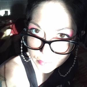 Meet your Posher, April